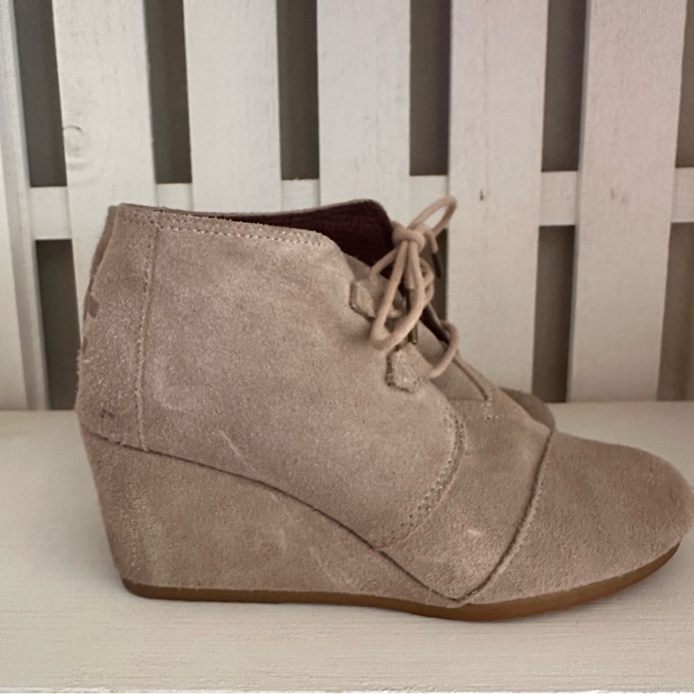 Toms Wedge Booties Women's Size 8 Suede Desert Leather Ankle Lace Up Taupe - Picture 6 of 15